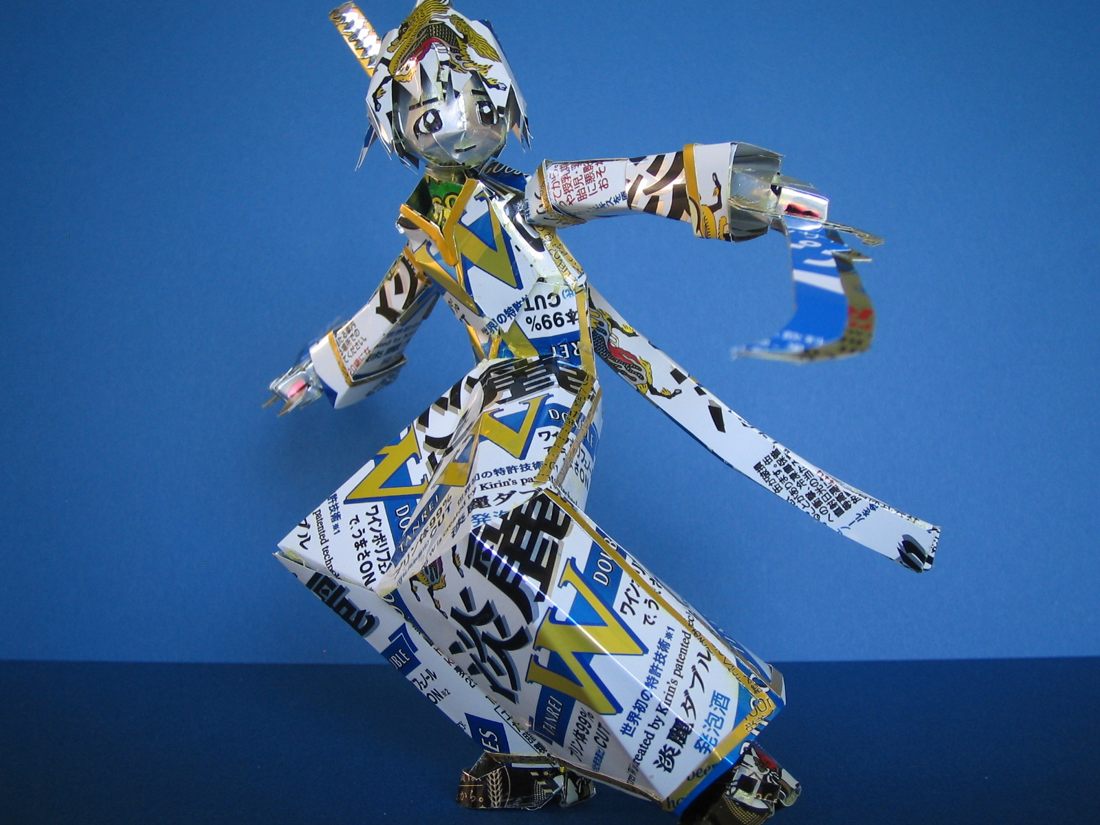 Artesanía con latas